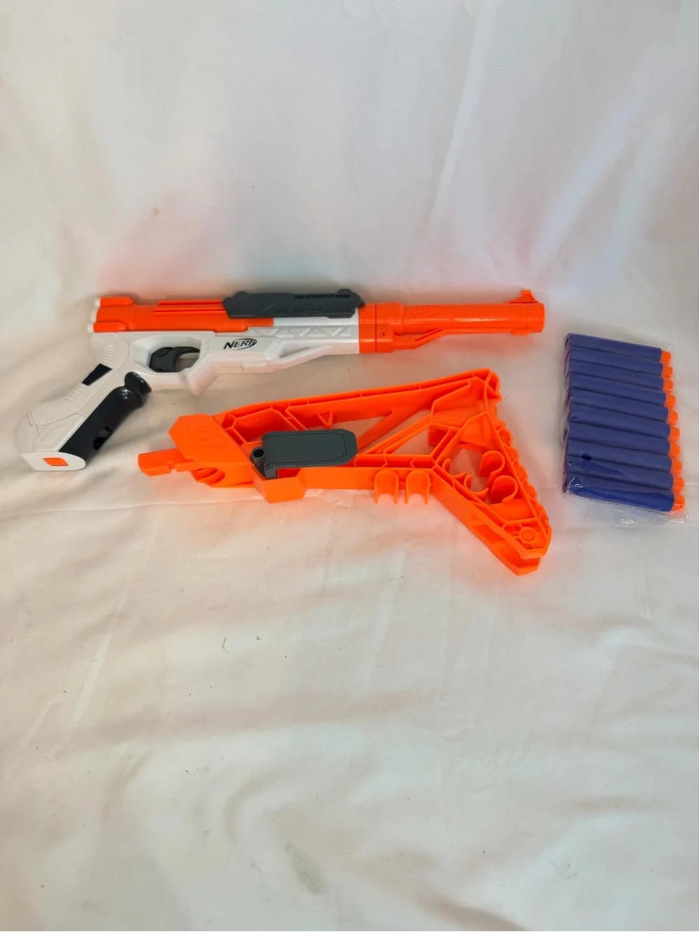 Nerf N-Strike Elite Sharpfire is a versatile 6-in-1 convertible blaster